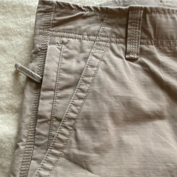 NWT L.LBean Shorts - Picture 6 of 6